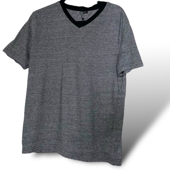 Hard edge mens t-shirt size medium heather gray v neck short sleeve black stripe - Picture 1 of 9